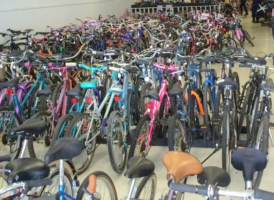 Many bikes of different sizes and colors